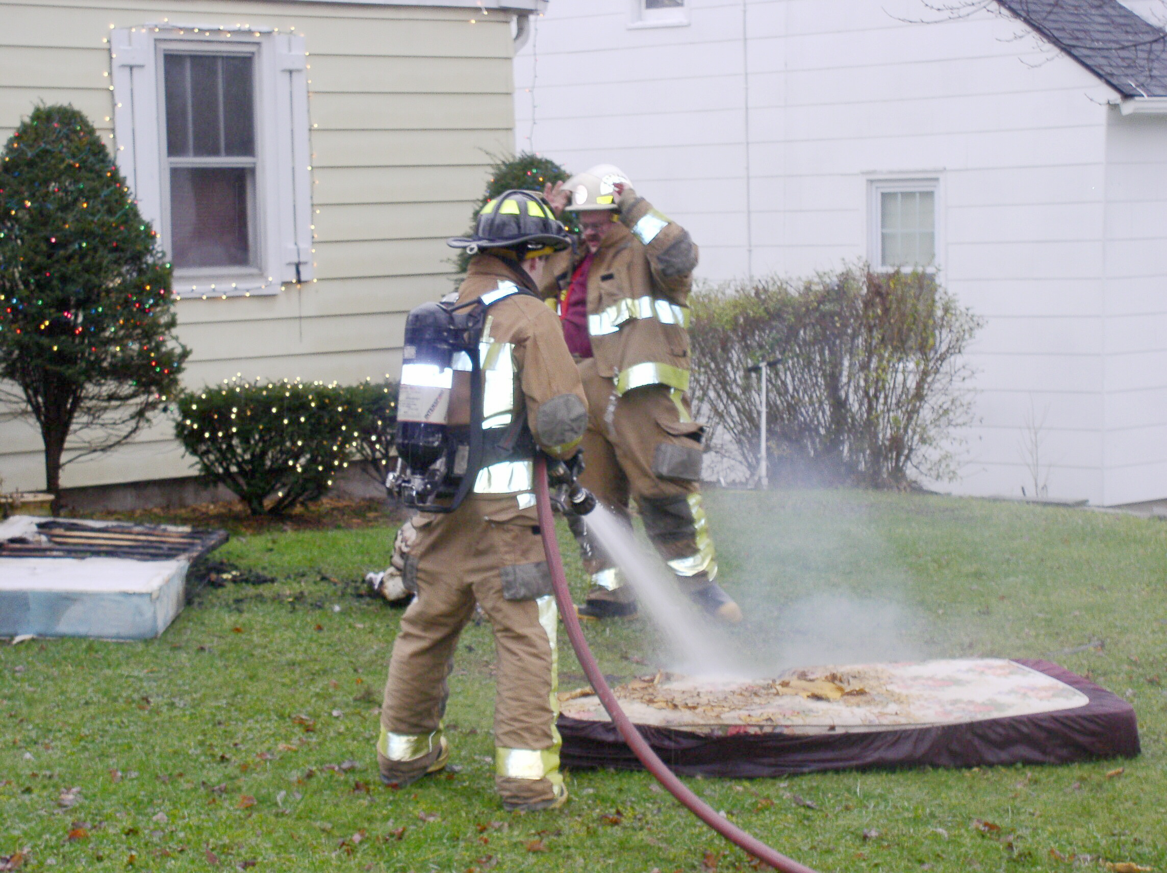 12-11-04  Response - Matress Fire - Smith Dr